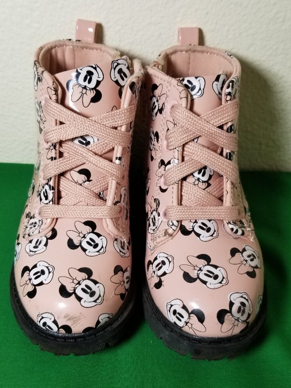 Disney Minnie Mouse Pink Combat Boots Size 6 Side Zipper